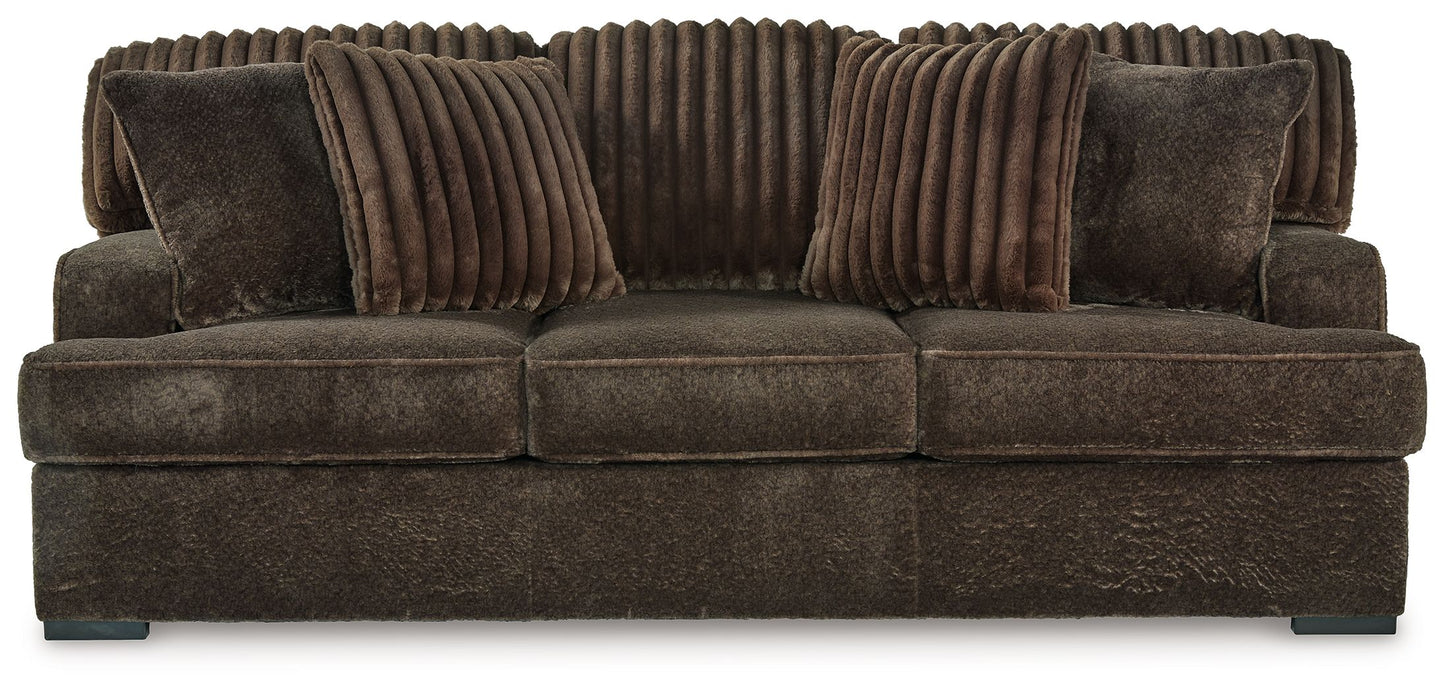 Aylesworth - Sofa - Chocolate