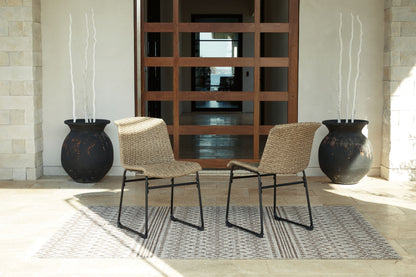 Amaris - 5 Pc. - Dining Set - Brown / Black